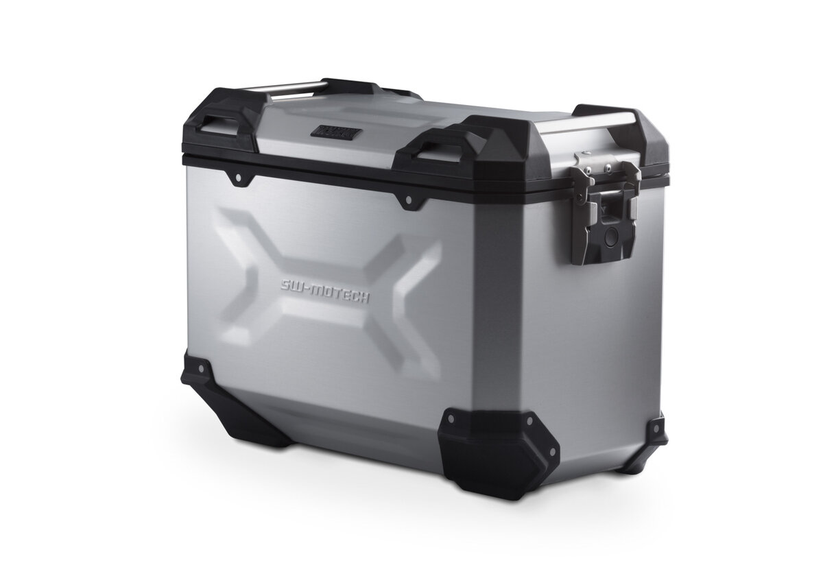 Adventure alumīnija sānu kaste labā L sudraba. 45.00 l. Adventure alumīnija sānu kaste labā L sudraba. 45.00 l.