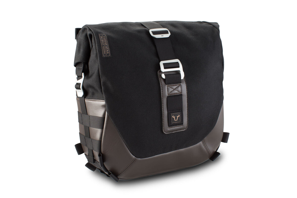 LC kreisā brūna sānu soma 13.50 l. uz SLC sānu bagāžnieka. LC kreisā brūna sānu soma 13.50 l. uz SLC sānu bagāžnieka.
