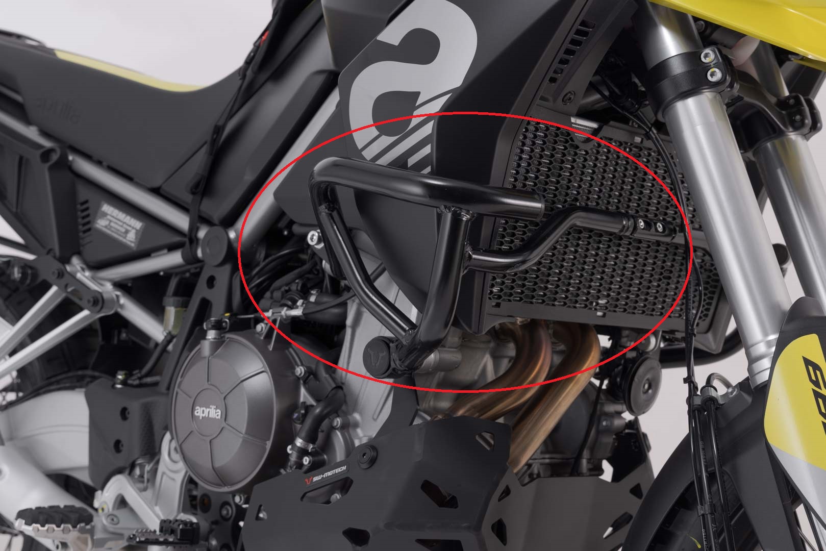 Aizsargstienis Aprilia Tuareg (21-).