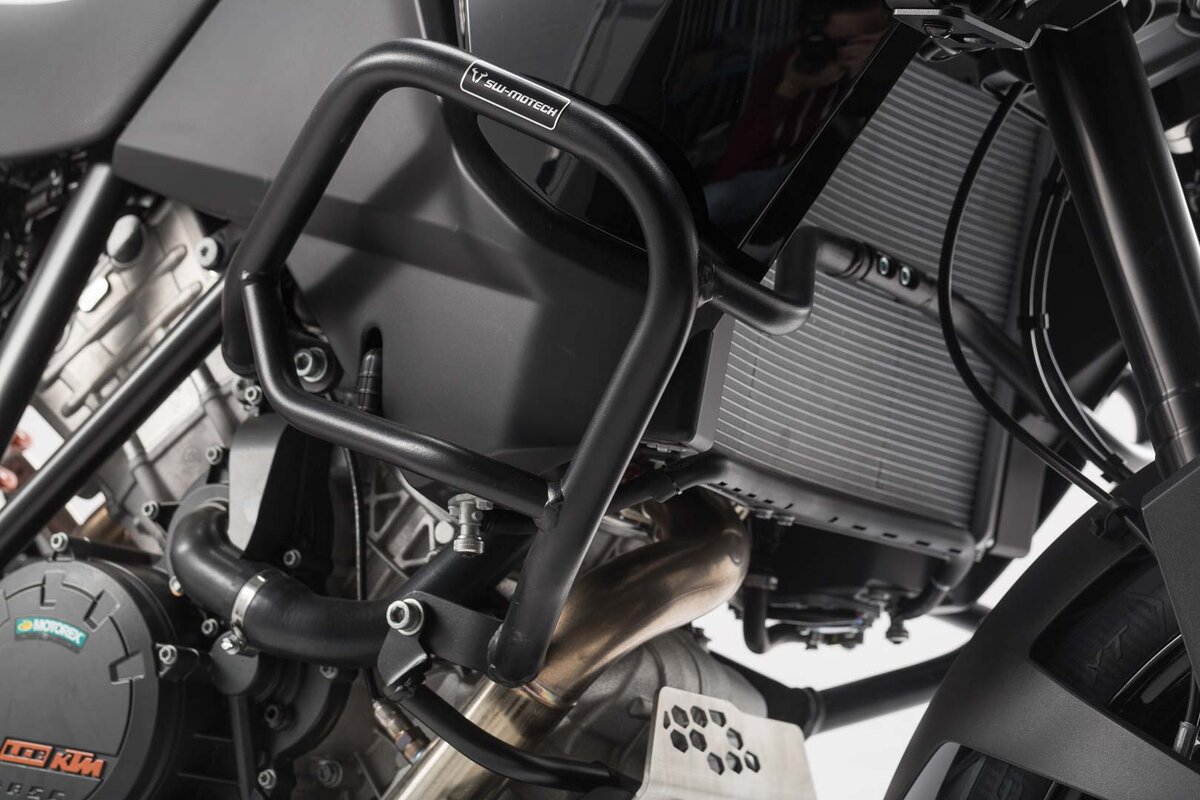 Aizsargstieņi uzstādāmi bez OEM stieņiem KTM 1190 / 1050 (13-). Aizsargstieņi uzstādāmi bez OEM stieņiem KTM 1190 / 1050 (13-).